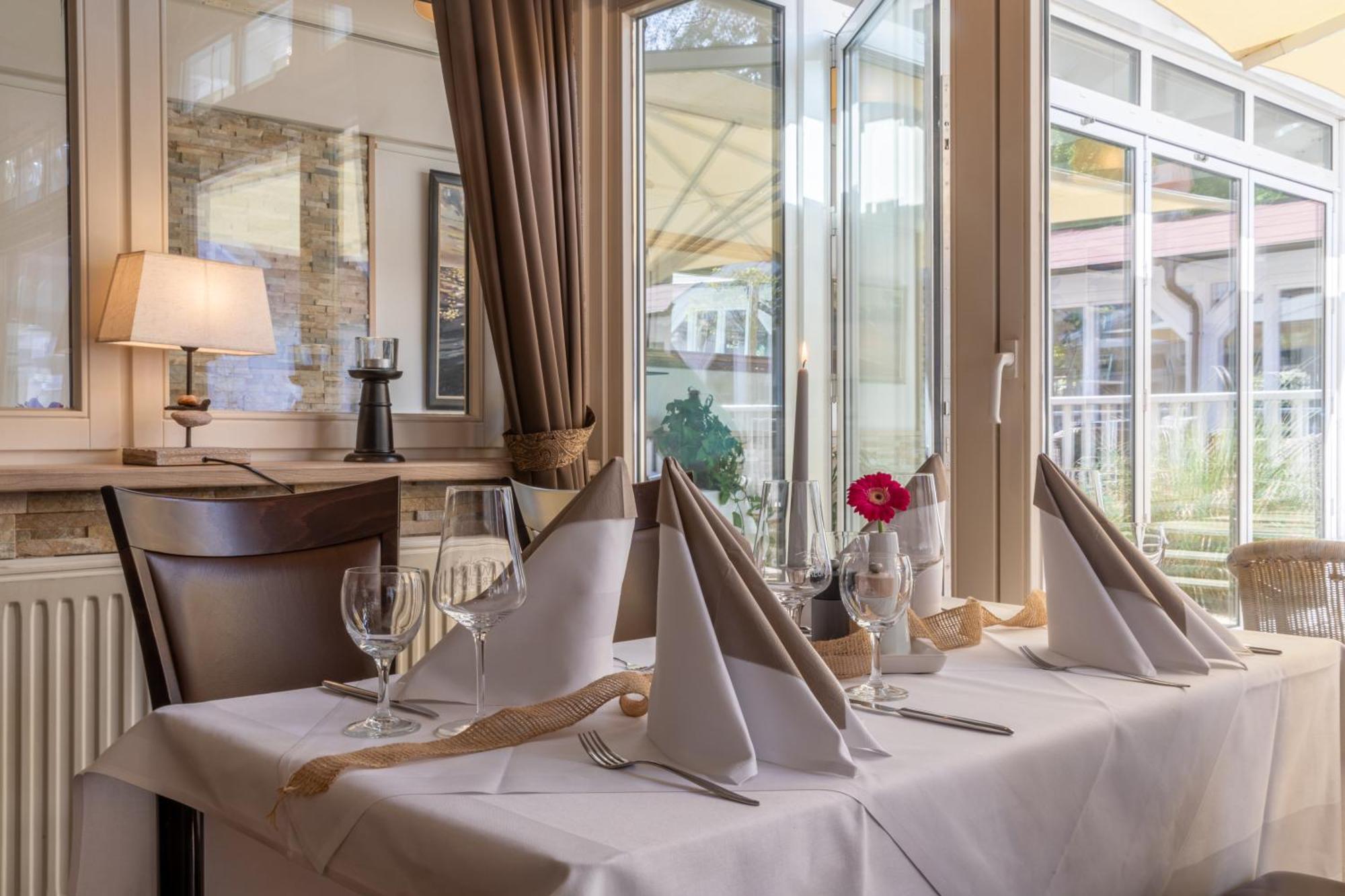 Hotel Polar-Stern คูล็องสบอร์น ภายนอก รูปภาพ