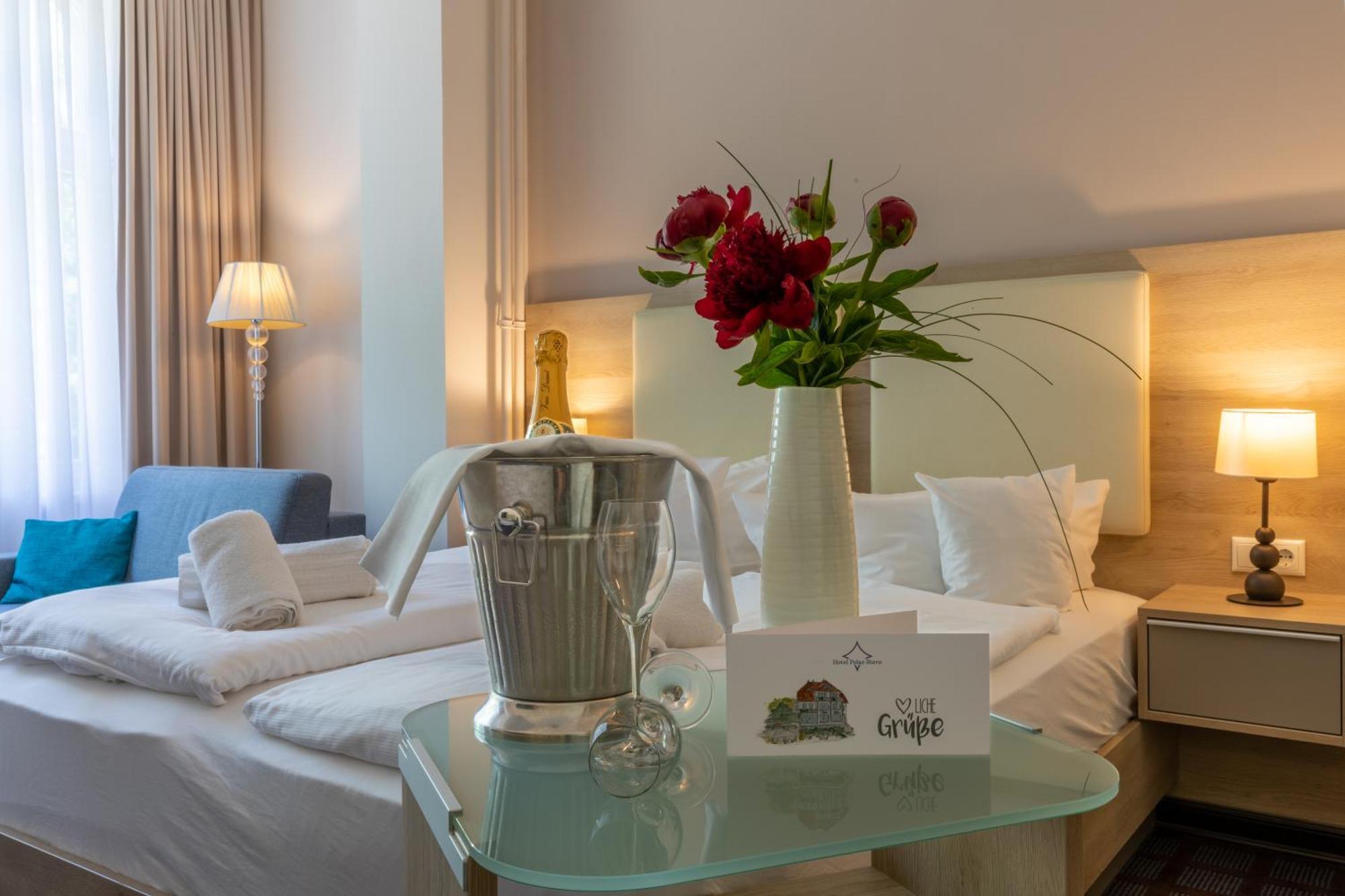 Hotel Polar-Stern คูล็องสบอร์น ภายนอก รูปภาพ